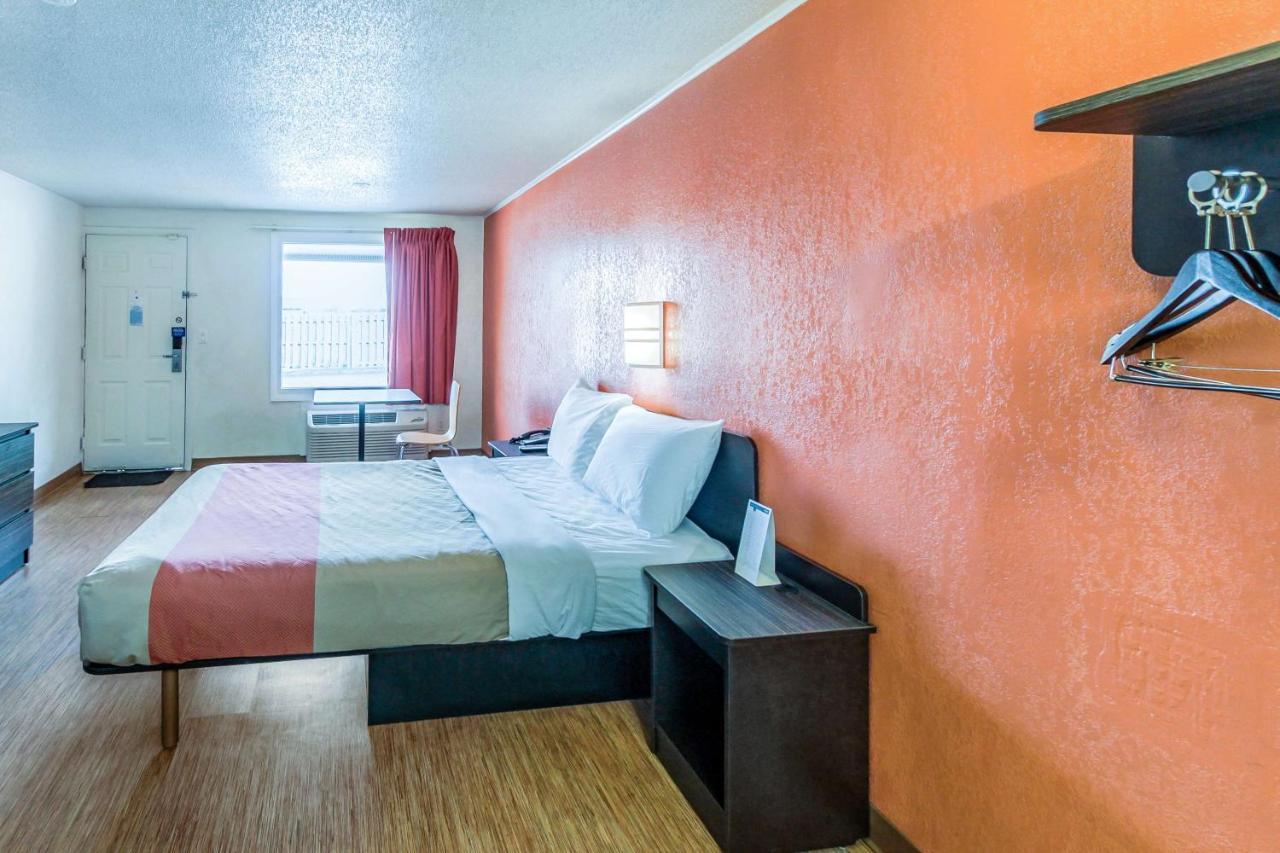 Motel 6 Kalamazoo Exterior foto